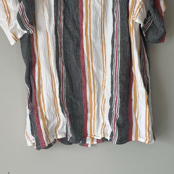 Torrid White / Black / Red / Yellow Cold shoulder Tank Top Size 1 - Picture 12 of 13